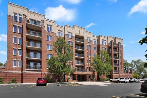 635 Perrie Unit 404, Elk Grove Village, IL 60007
