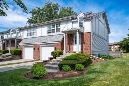 746 Eletson Unit 746, Crystal Lake, IL 60014