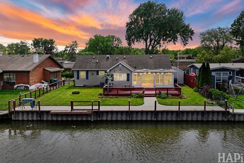 707 Kingston, Mchenry, IL 60050