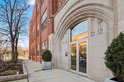 1801 W Larchmont Unit 404, Chicago, IL 60613