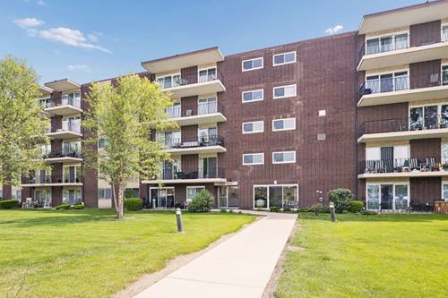 5300 Walnut Unit 2B, Downers Grove, IL 60515