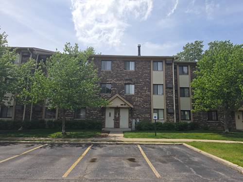 12 Parkside Unit 10, Vernon Hills, IL 60061