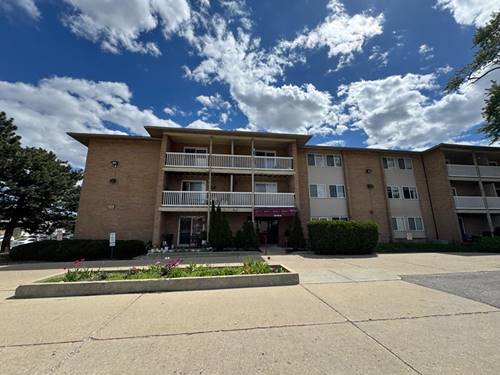 920 Beau Unit 207, Des Plaines, IL 60016