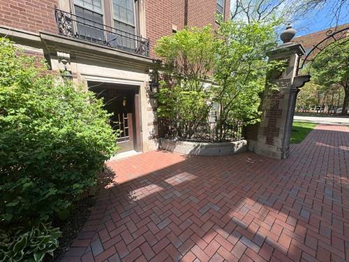 380 Ridge Unit 13G, Evanston, IL 60202