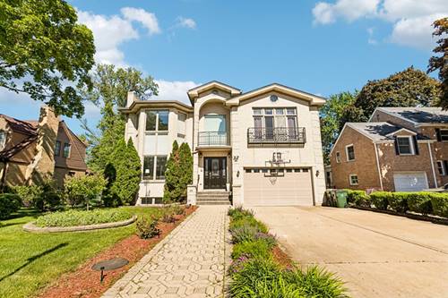 6843 N Kilpatrick, Lincolnwood, IL 60712