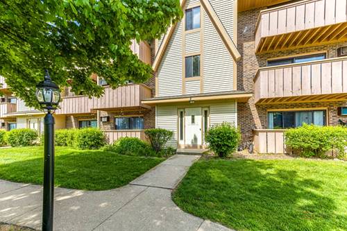 4 Echo Unit 16, Vernon Hills, IL 60061