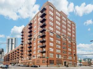 360 W Illinois Unit 205, Chicago, IL 60654