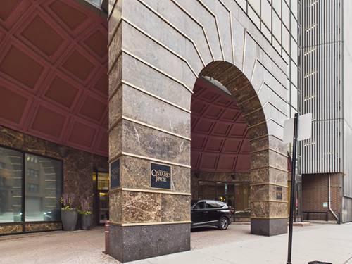 10 E Ontario Unit 4207, Chicago, IL 60611