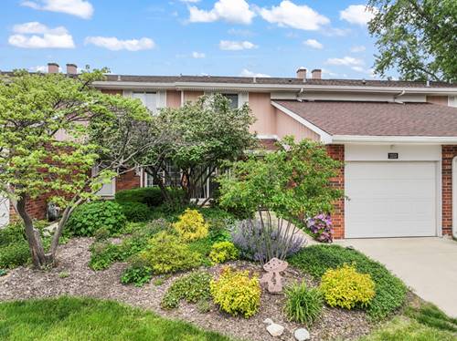 1253 Reading, Wheaton, IL 60189