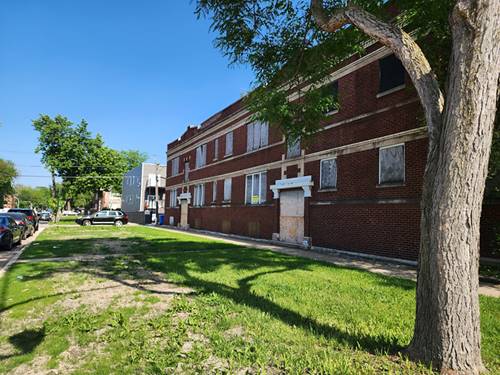4921 W Maypole, Chicago, IL 60644