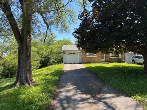7S427 Olympia, Naperville, IL 60540