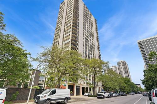 1355 N Sandburg Unit 706D, Chicago, IL 60610