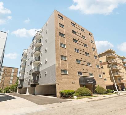 7449 Washington Unit 403, Forest Park, IL 60130