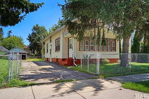 825 N Ash, Waukegan, IL 60085