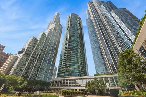 1201 S Prairie Unit 1405, Chicago, IL 60605