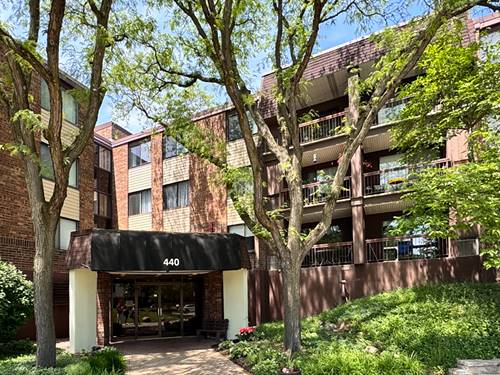440 Raintree Unit 3G, Glen Ellyn, IL 60137