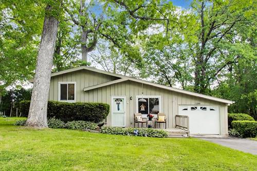 1281 Banbury, Mundelein, IL 60060