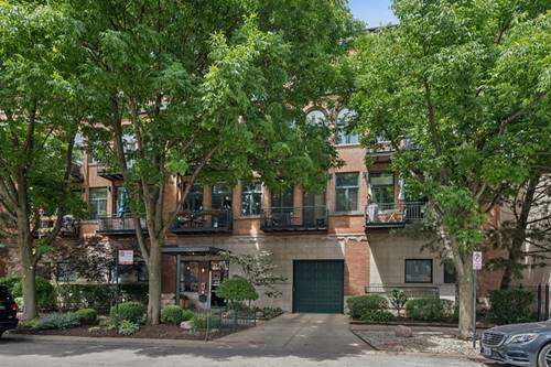920 W Sheridan Unit 308, Chicago, IL 60613