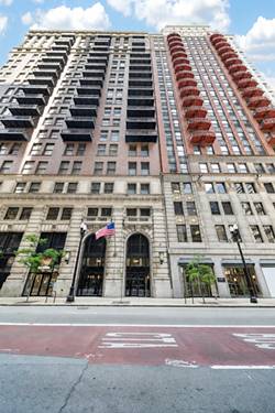 212 W Washington Unit 1402, Chicago, IL 60606