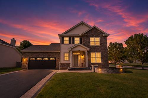 230 Liszka, Oswego, IL 60543