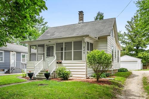849 N 11th, Dekalb, IL 60115