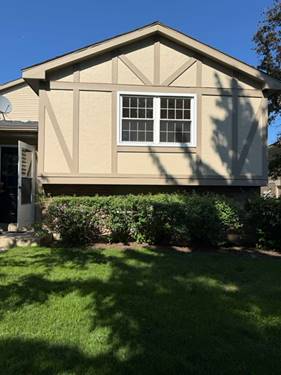 136 Brookwood, Vernon Hills, IL 60061