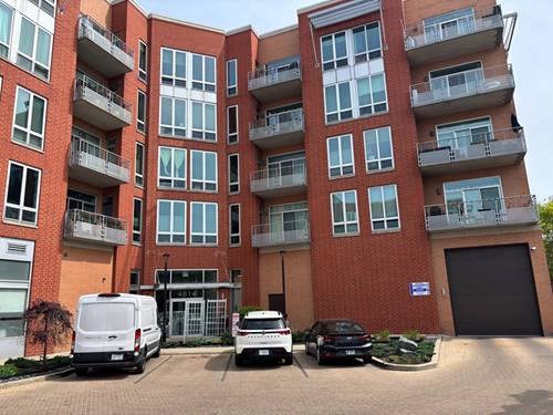 4814 N Clark Unit 204S, Chicago, IL 60640
