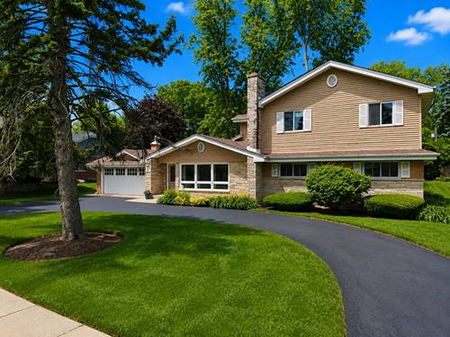 606 Country Club, Itasca, IL 60143