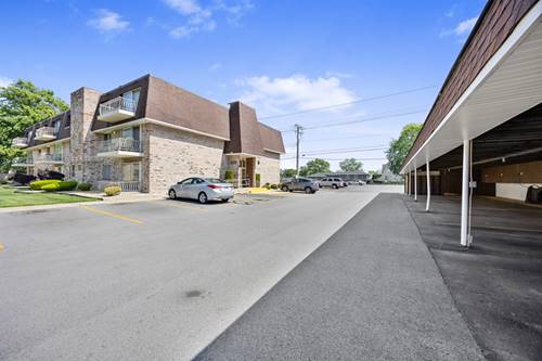 3237 S Manor Unit 110, Lansing, IL 60438