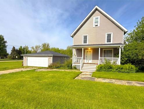 240 Maple, Paw Paw, IL 61353