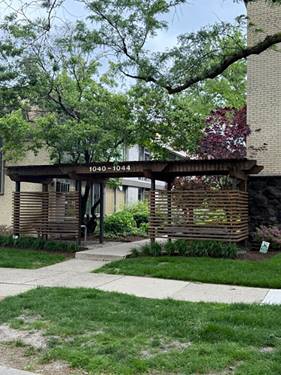 1044 Ontario Unit 1C, Oak Park, IL 60302