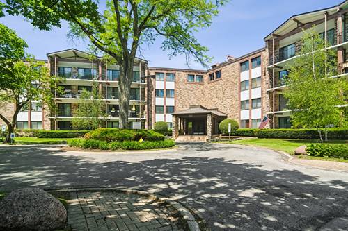 250 W Parliament Unit 216, Mount Prospect, IL 60056