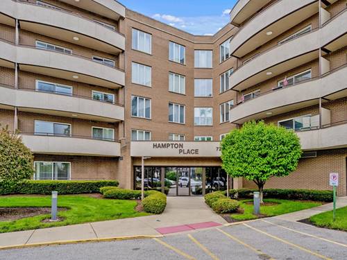 7201 N Lincoln Unit 205, Lincolnwood, IL 60712