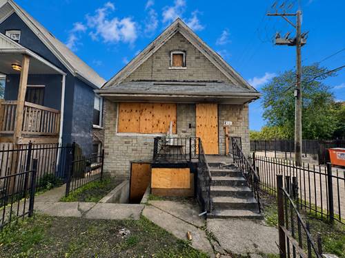 742 N Christiana, Chicago, IL 60624