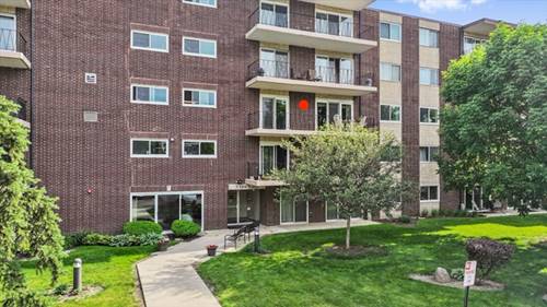 5300 Walnut Unit 19C, Downers Grove, IL 60515
