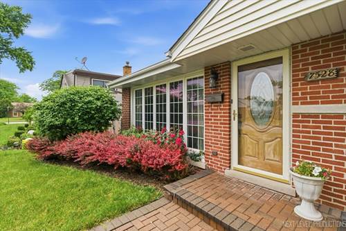 7528 Churchill, Morton Grove, IL 60053
