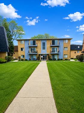 4819 W 109th Unit 302, Oak Lawn, IL 60453