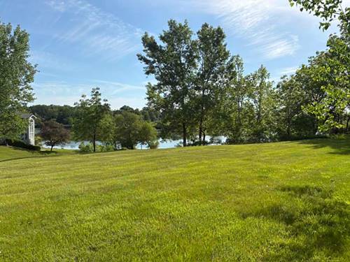 1201 Bayshore, Antioch, IL 60002