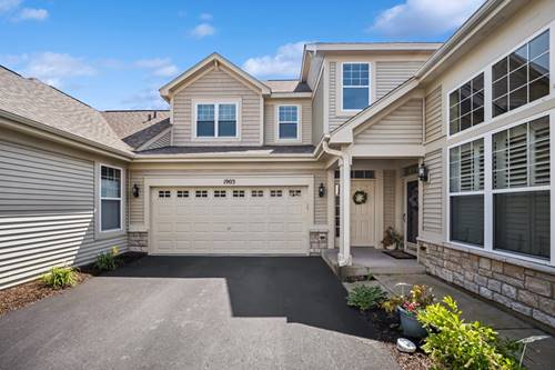 1903 Chase Unit 1903, Aurora, IL 60502