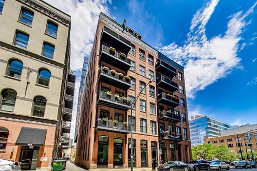 154 W Hubbard Unit 304, Chicago, IL 60654