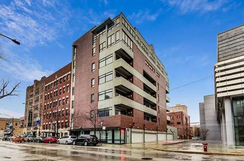 834 W Montrose Unit 403, Chicago, IL 60613