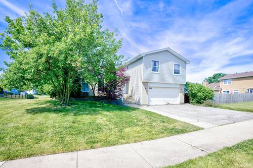 649 Hiawatha, Carol Stream, IL 60188