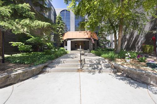 9530 Lamon Unit 401, Skokie, IL 60077