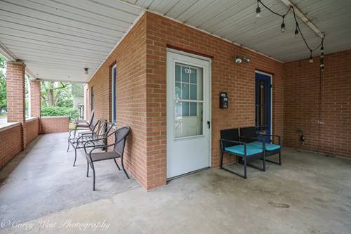 131 S 7th, Dekalb, IL 60115