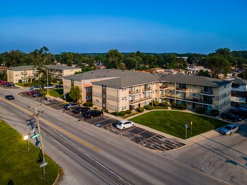 1025 - 49 W Vermont, Calumet Park, IL 60827