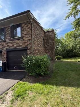 805 Waterview Unit 1, Vernon Hills, IL 60061
