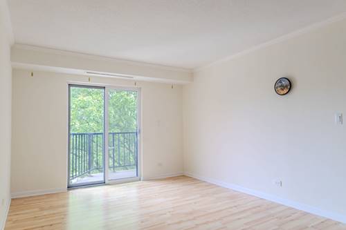 35 S Baybrook Unit 611, Palatine, IL 60074