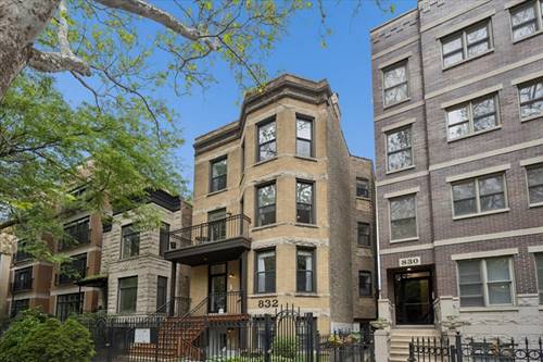 832 W Roscoe Unit 2, Chicago, IL 60657