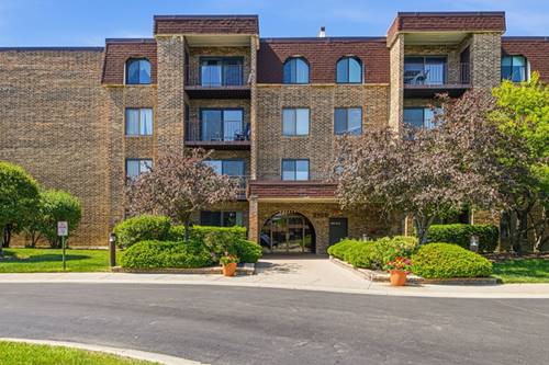 2100 Valencia Unit 102B, Northbrook, IL 60062
