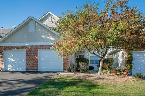 2943 Kentshire, Naperville, IL 60564